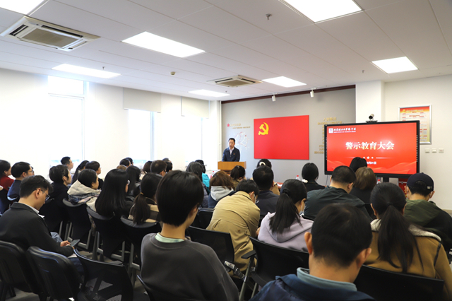 8df1bdc10540445b854cb5736fa0efe4_副本.jpg
