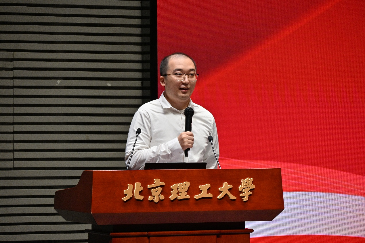 江 单人.png